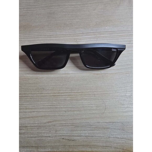 Quay Finesse sun glasses
